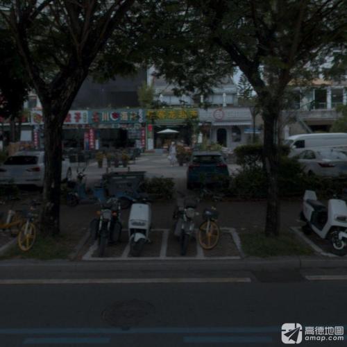 亿客龙超市(蓝色海岸店)