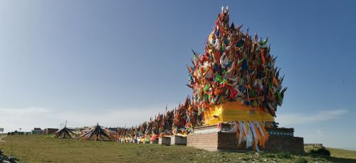 青海湖国家重点风景名胜区-尕日拉寺