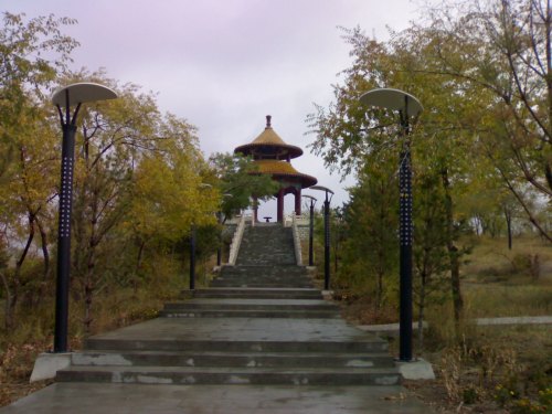 敖包希热公园