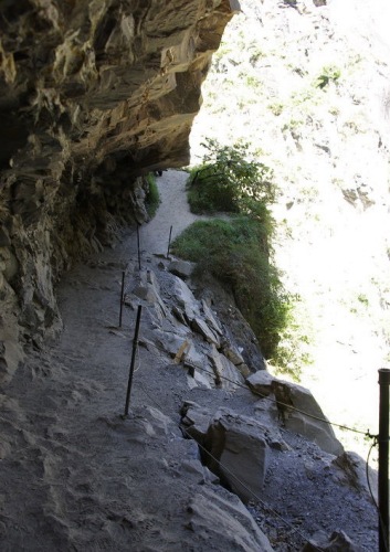 丽江虎跳峡景区