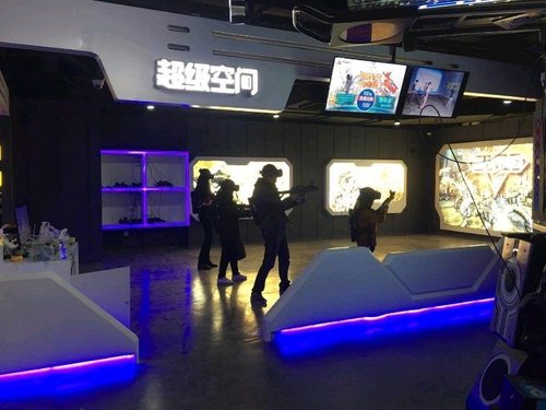 奥亦未来VR乐园(即墨总店)的第2张图片的图片资料