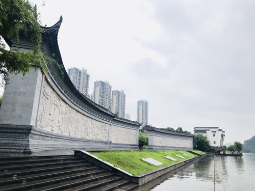 湖边古村落-徽州照壁