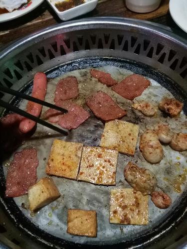 汉丽轩烤肉(万顺达百货店)