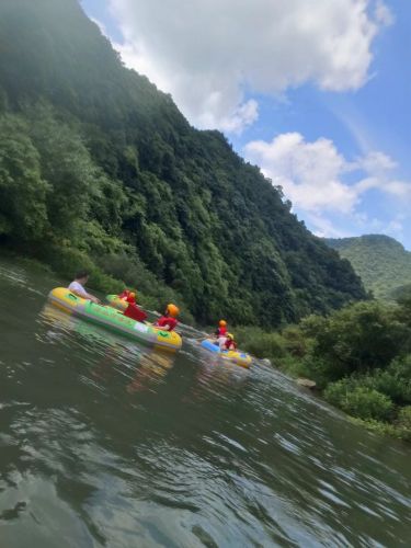 茅丛河漂流