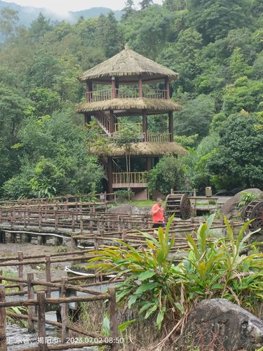 黄满寨瀑布群景区