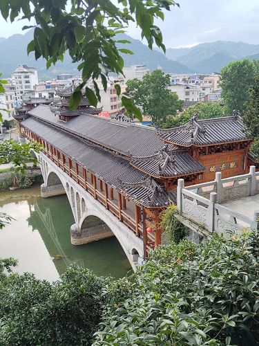 洞口风雨桥