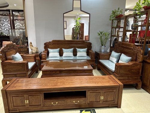 中润红木家具店