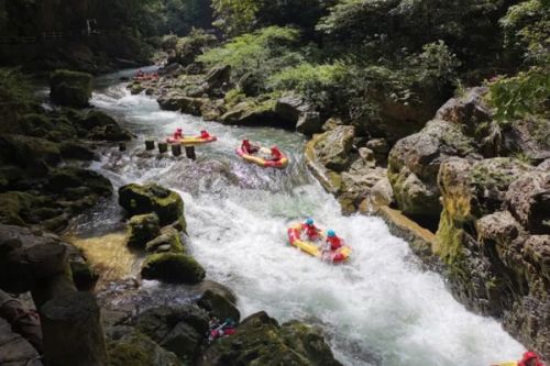 高过河景区漂流