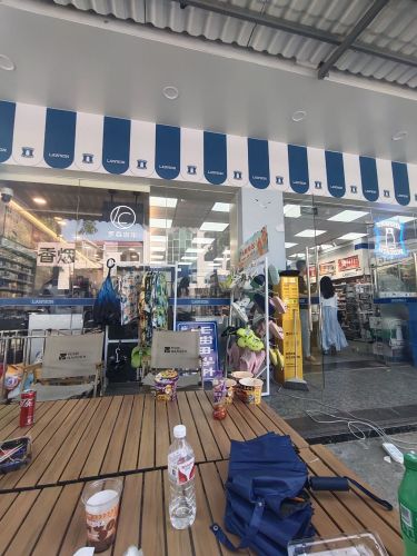 罗森便利店(石梅湾文化海滩店)