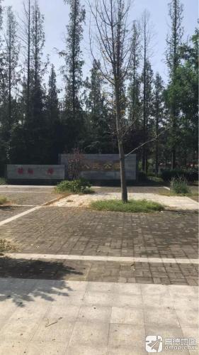 铁富人民公园