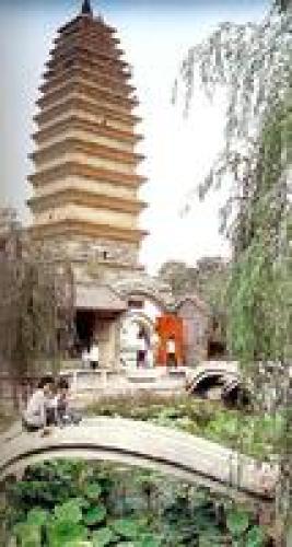 天宁寺三圣塔