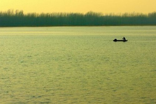 龙泽湖