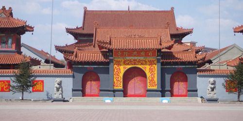 长春百国兴隆寺