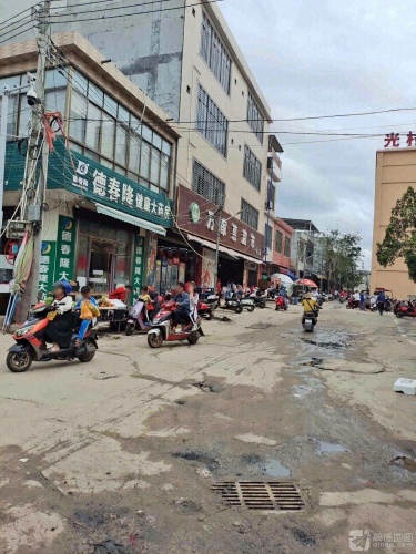 万家惠超市(光村店)