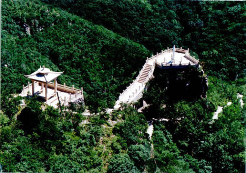 朝阳凤凰山风景区