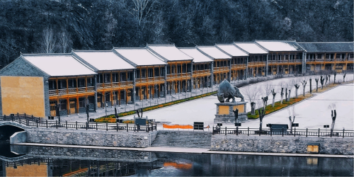 抱犊寨风景区