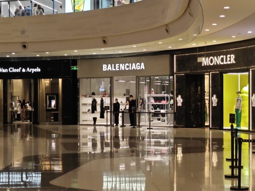 Balenciaga巴黎世家(cdf三亚国际免税城A区店)