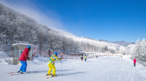 神农架中和滑雪场(暂停营业)