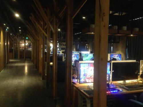 Gallery 3