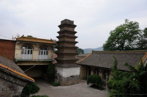 丈八寺塔