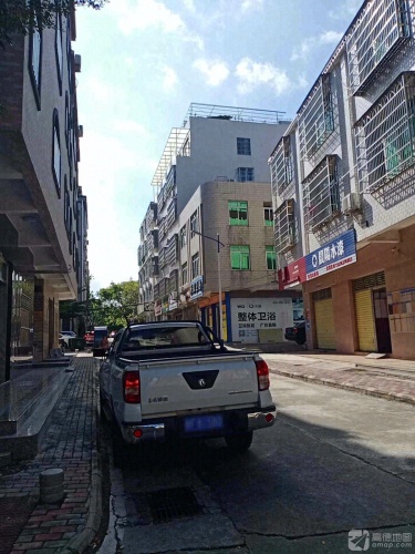 晨阳水漆(先锋商业城店)