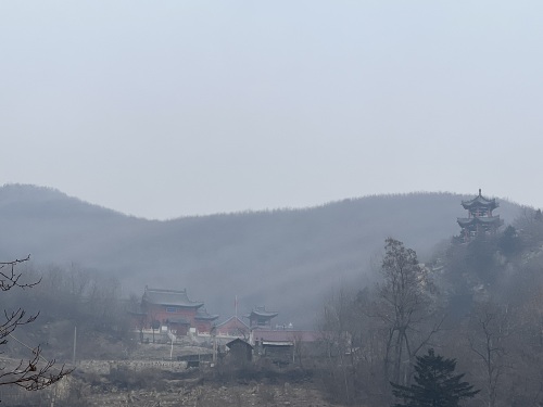 龙峰寺