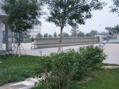 内蒙古交通职业技术学院(东南门)