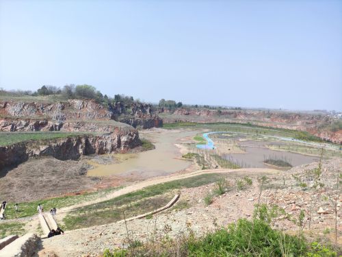 泉坞山城郊森林公园