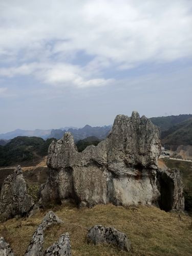 花山小石林风景区