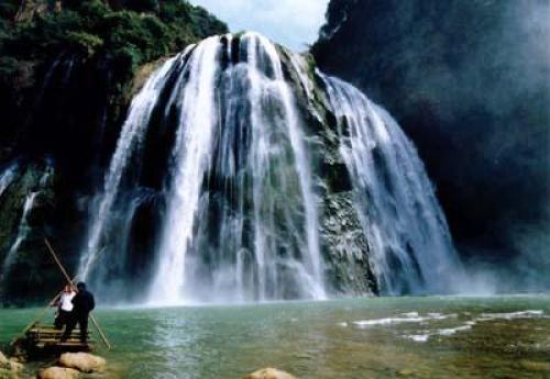 飞龙瀑[安徽黄山飞龙瀑]