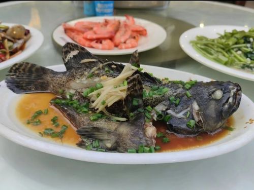 渔港三哥海鲜(三亚火车头万人海鲜广场店)