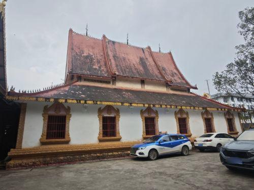曼腊寺庙实景照片