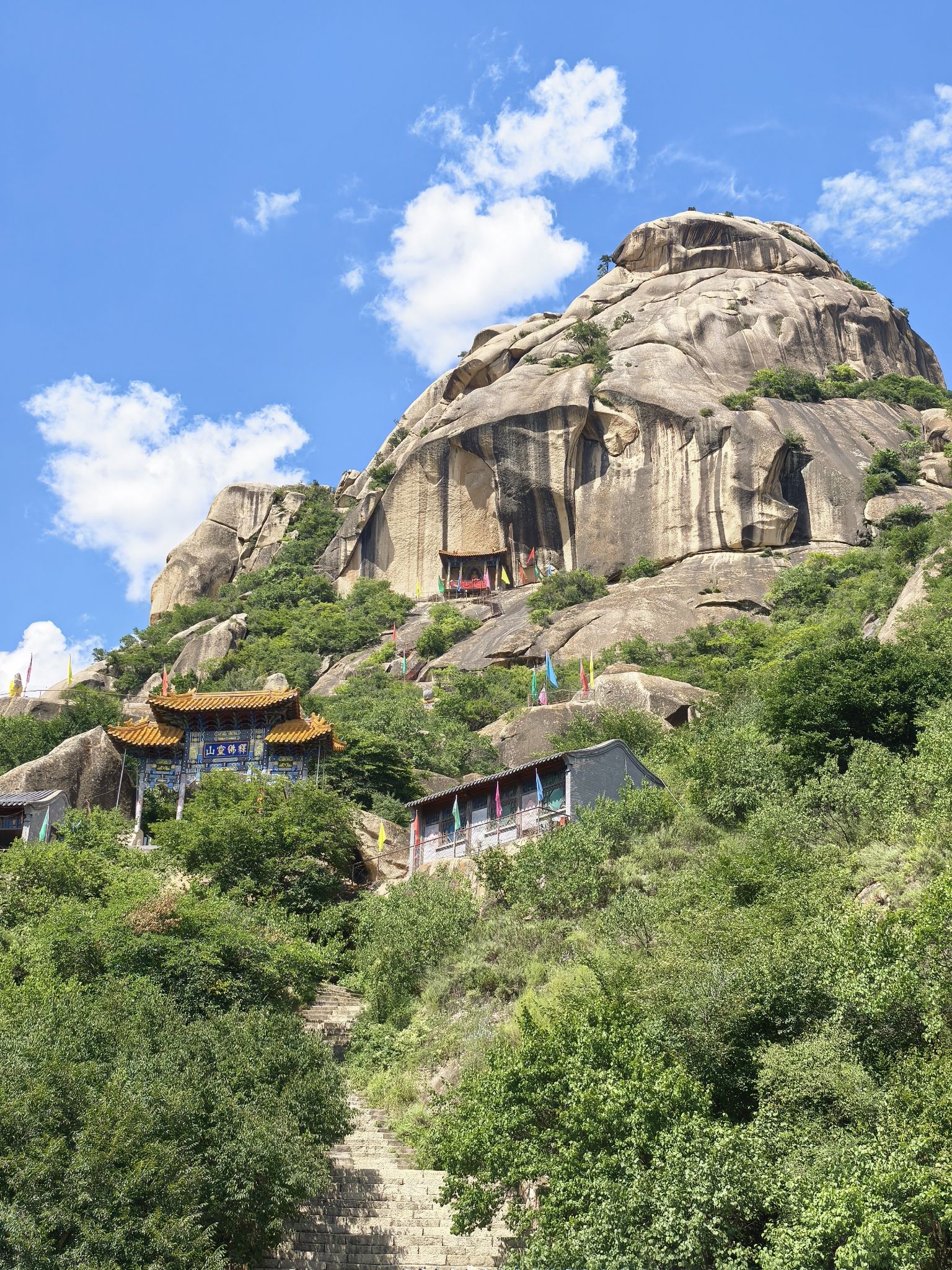 释佛灵山实景照片