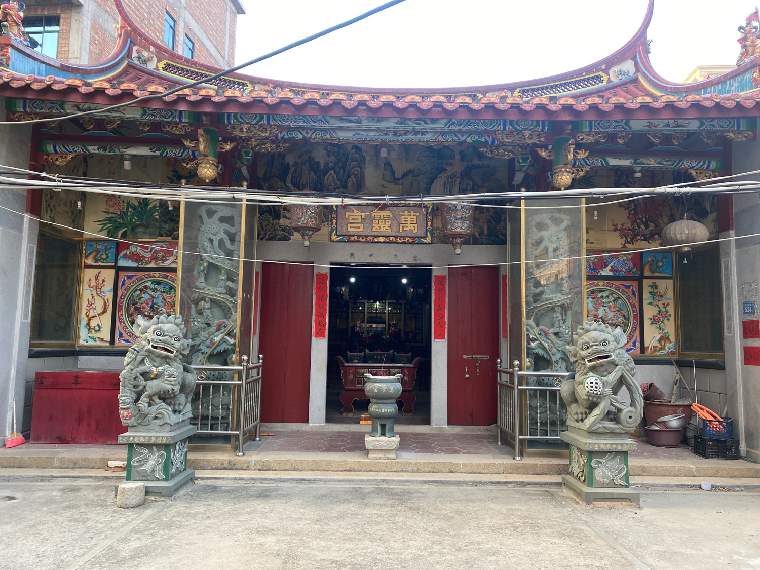 万灵宫实景照片