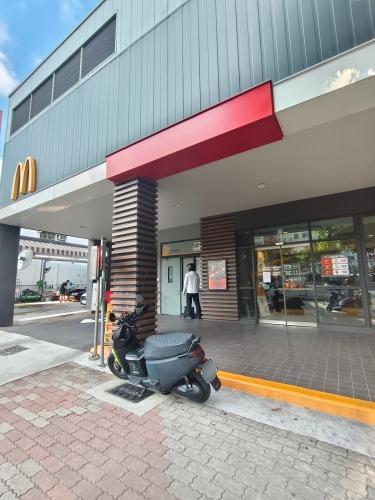 麦当劳(中华一路店)