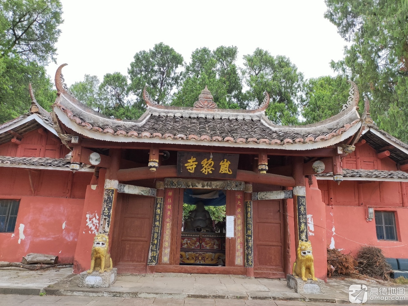 岚黎寺实景照片