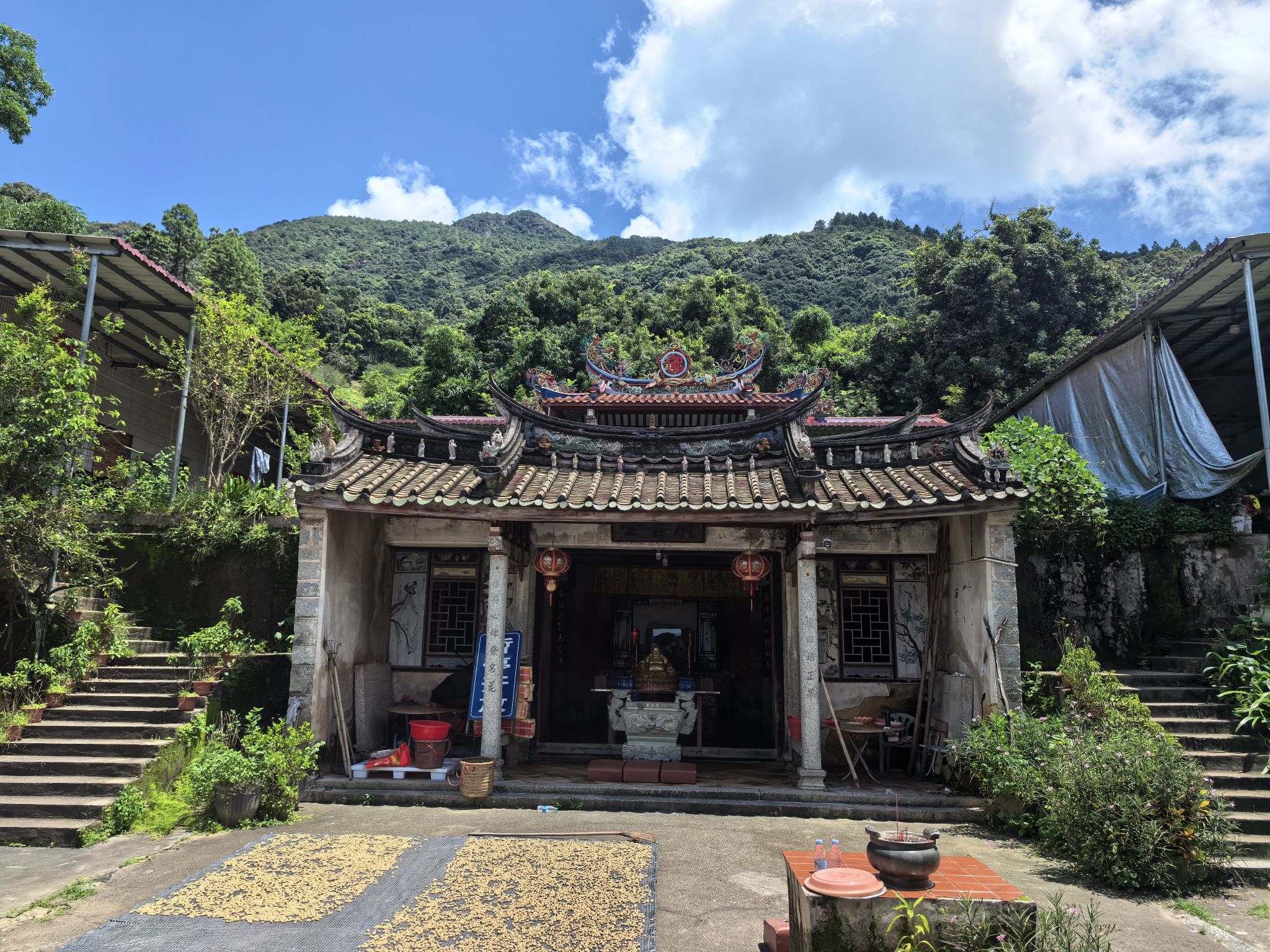金灯寺实景照片