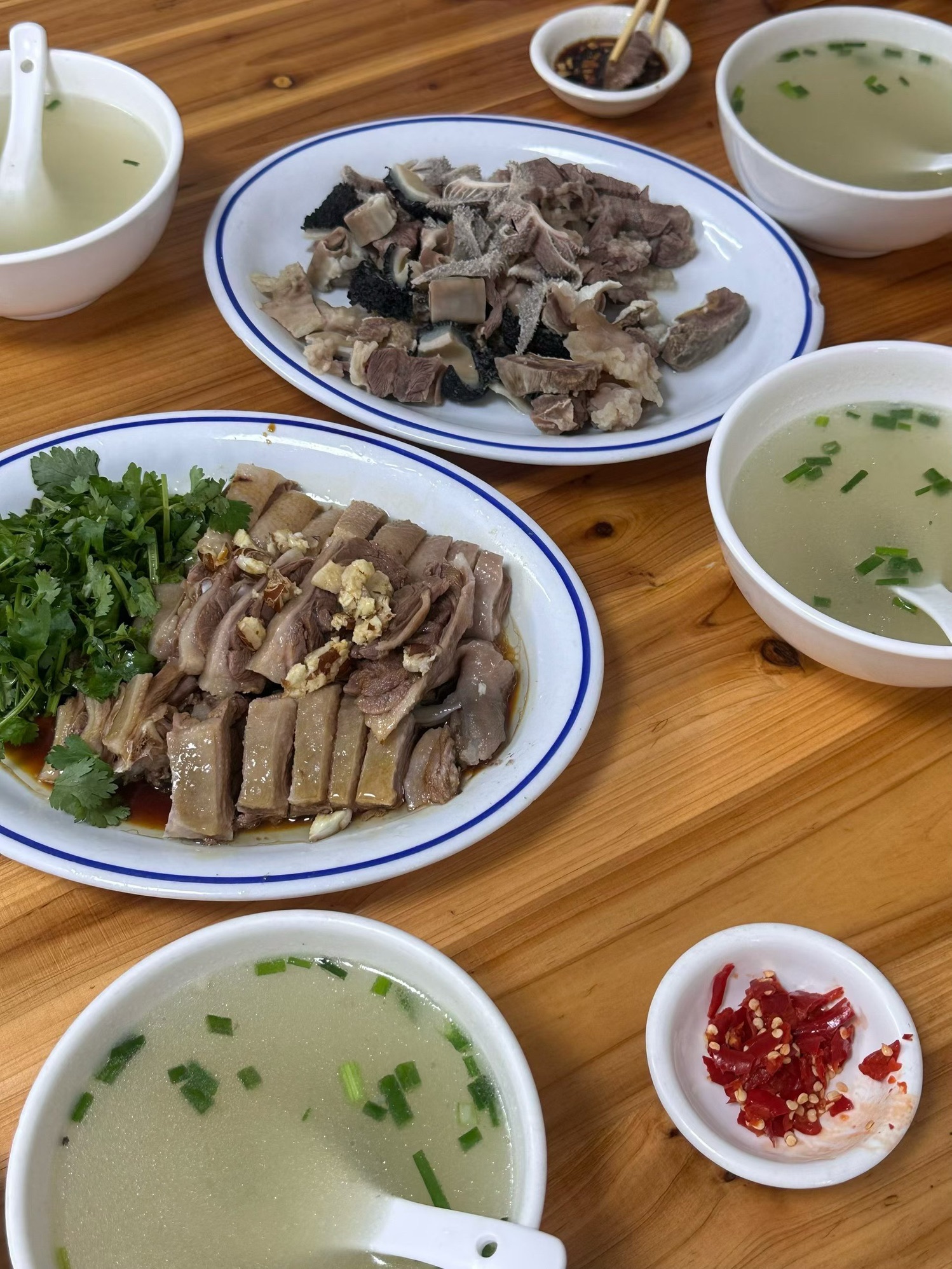 长岐亚兵牛杂店