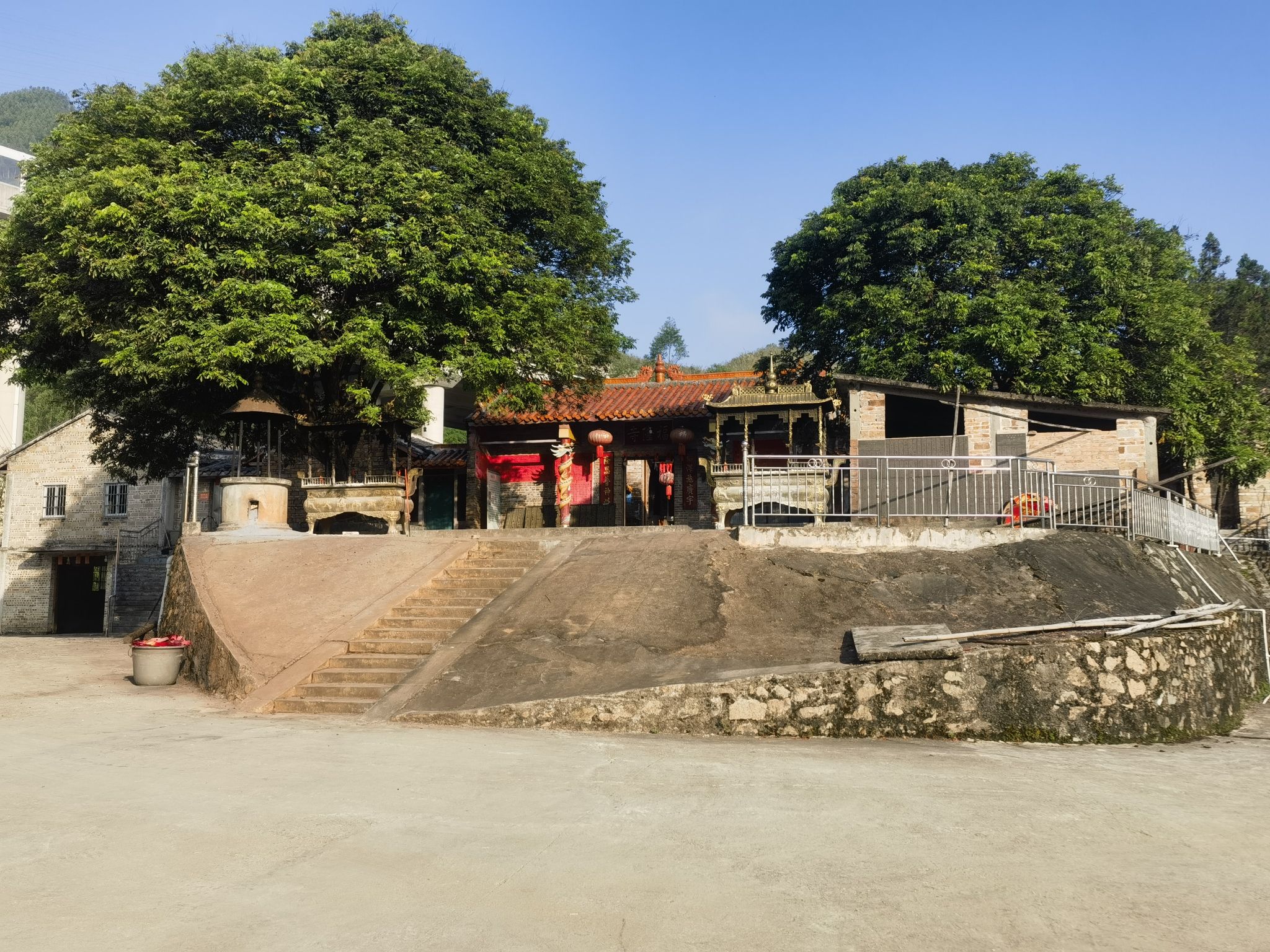 福隆寺实景照片