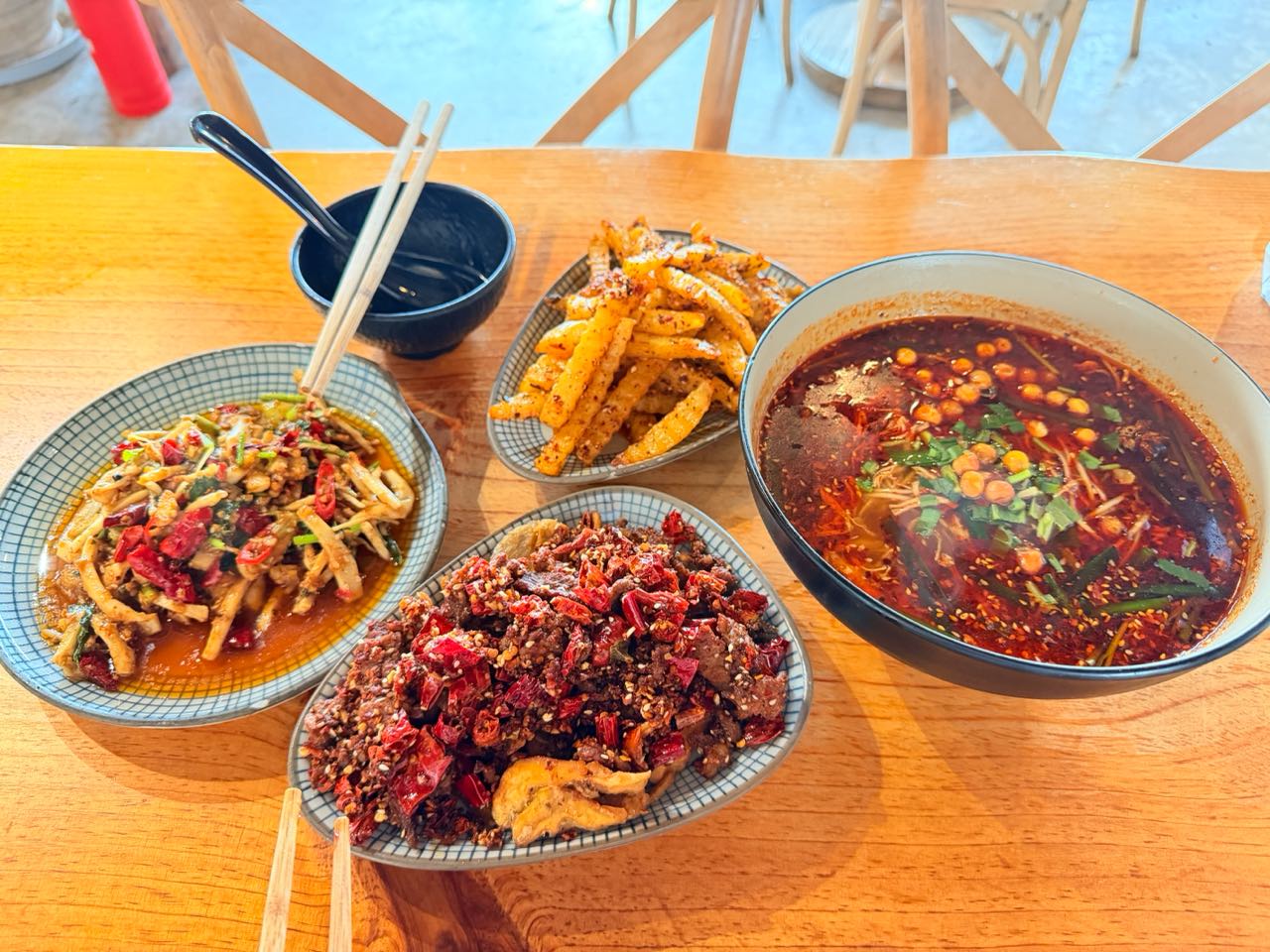 有食候私房小吃(楚雄店)