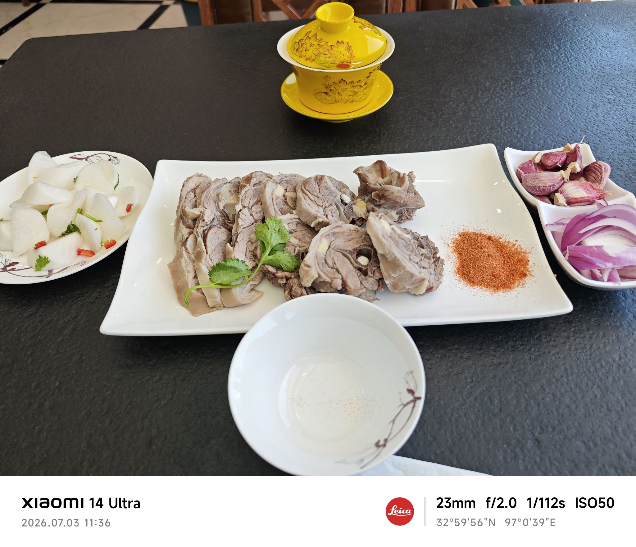 伊源鼎盛手抓美食城