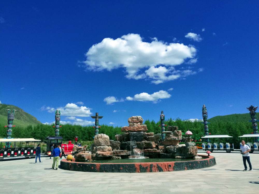 神仙谷七彩森林国际旅游度假区景点图片