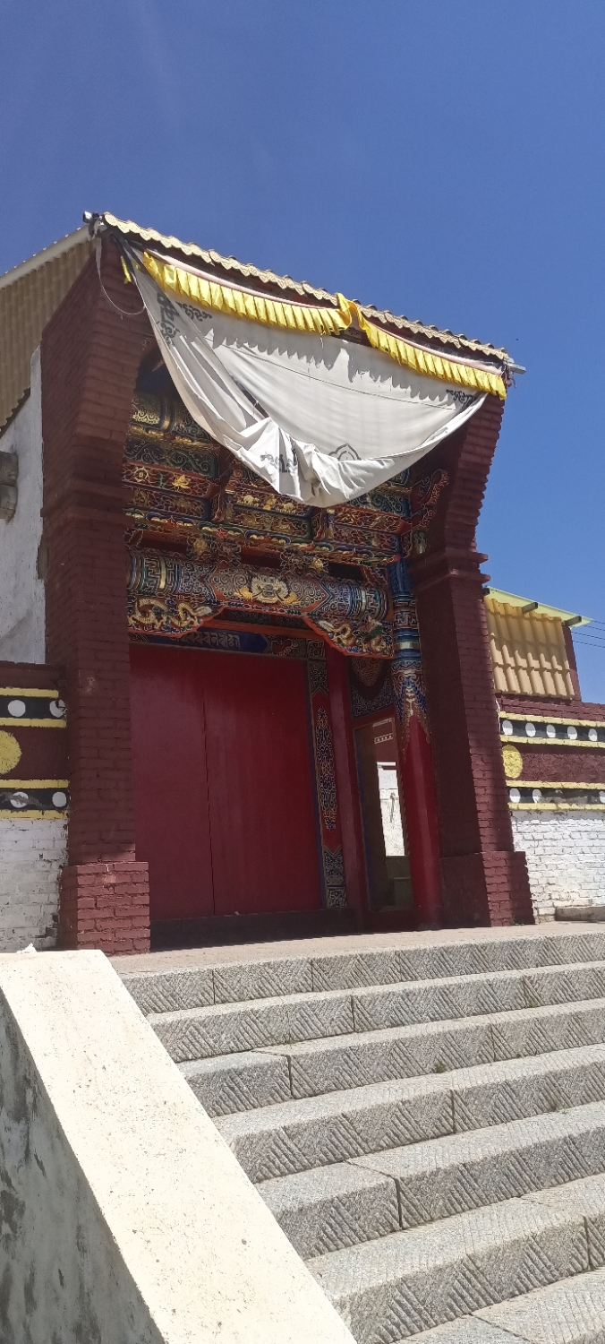 格当寺实景照片