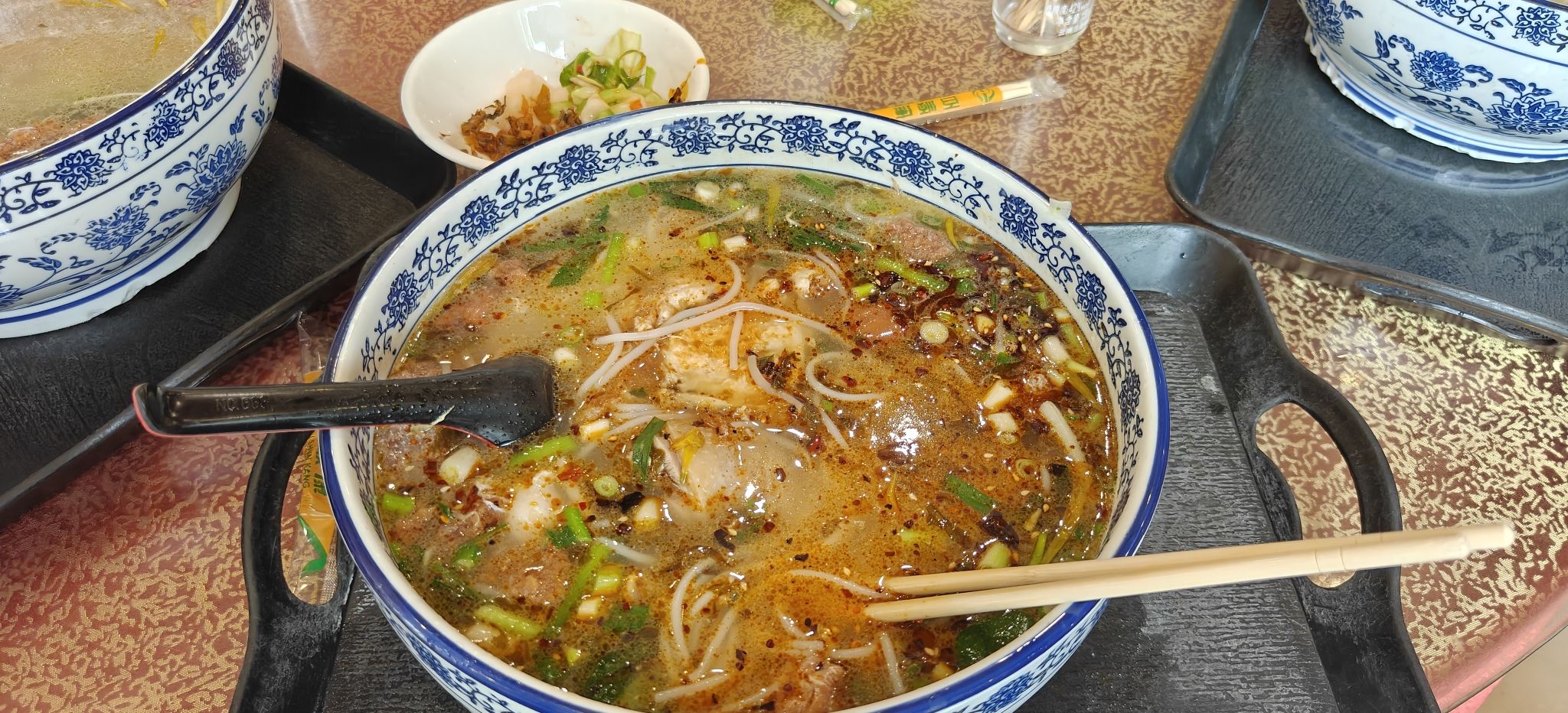 火烧房子菊花米线