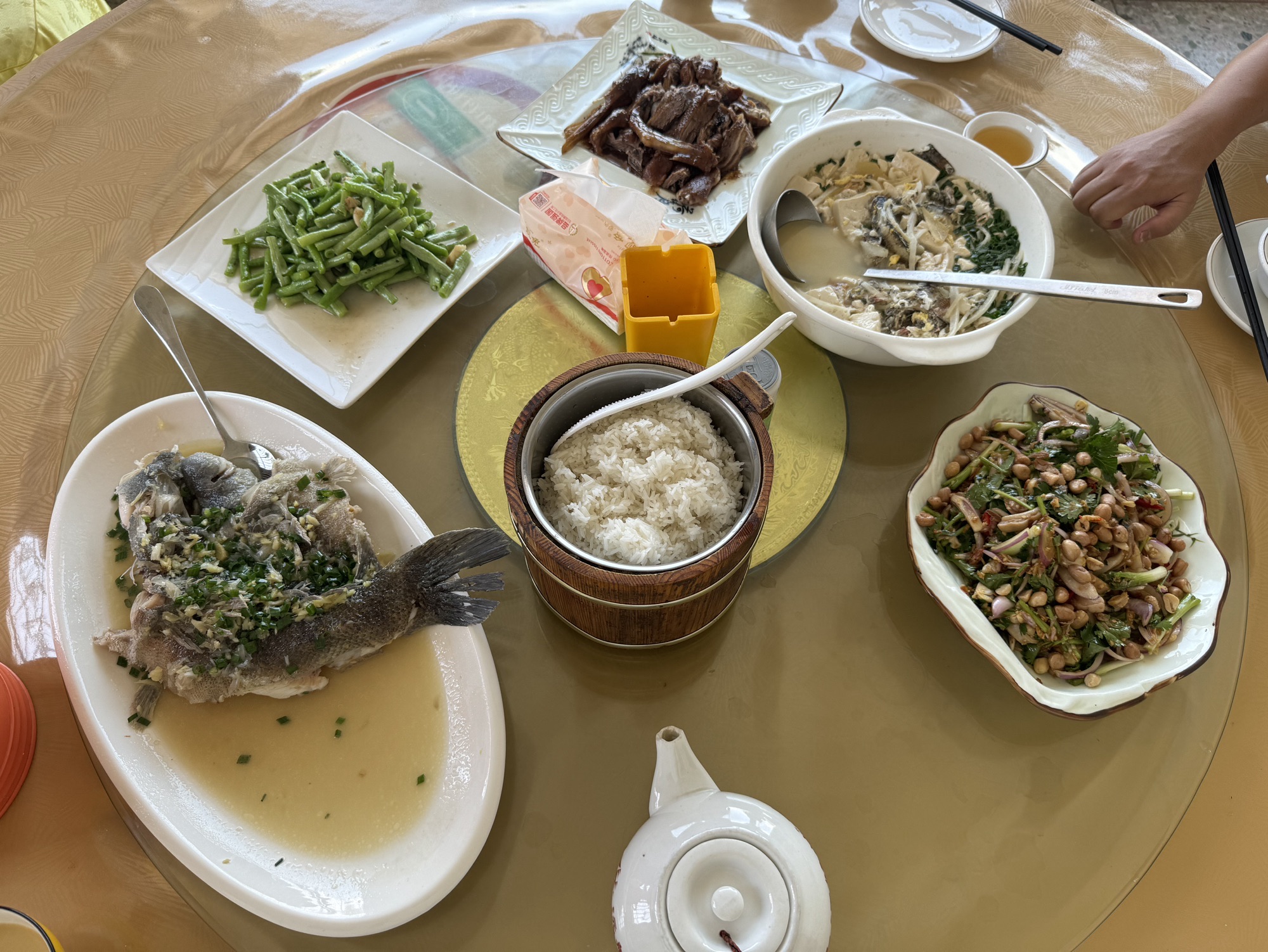 石下饭店