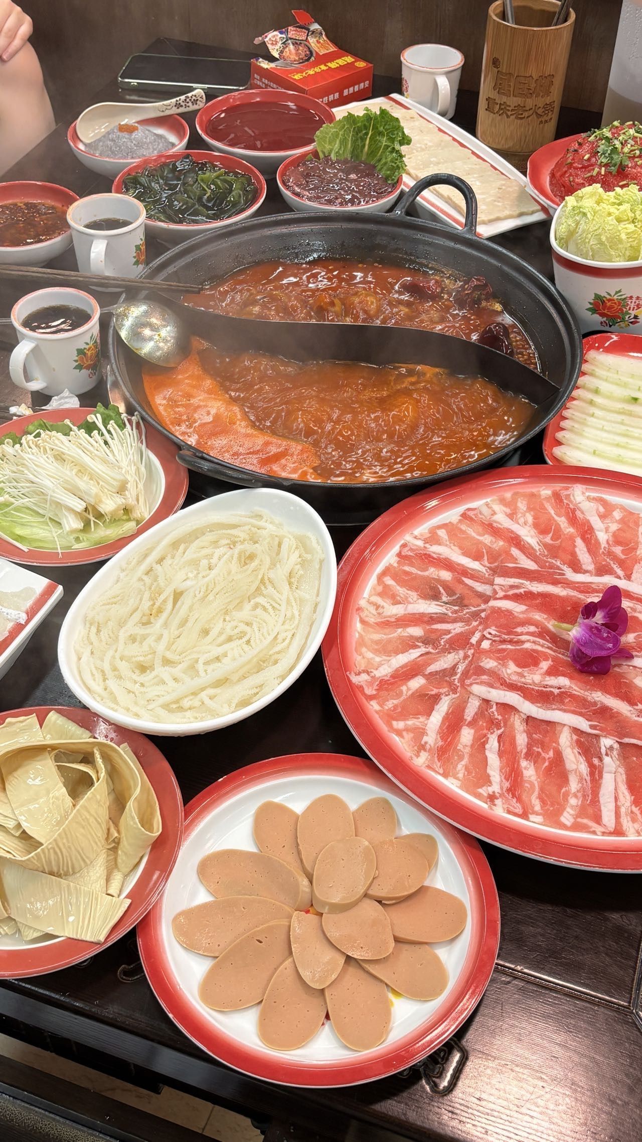 居民楼重庆老火锅