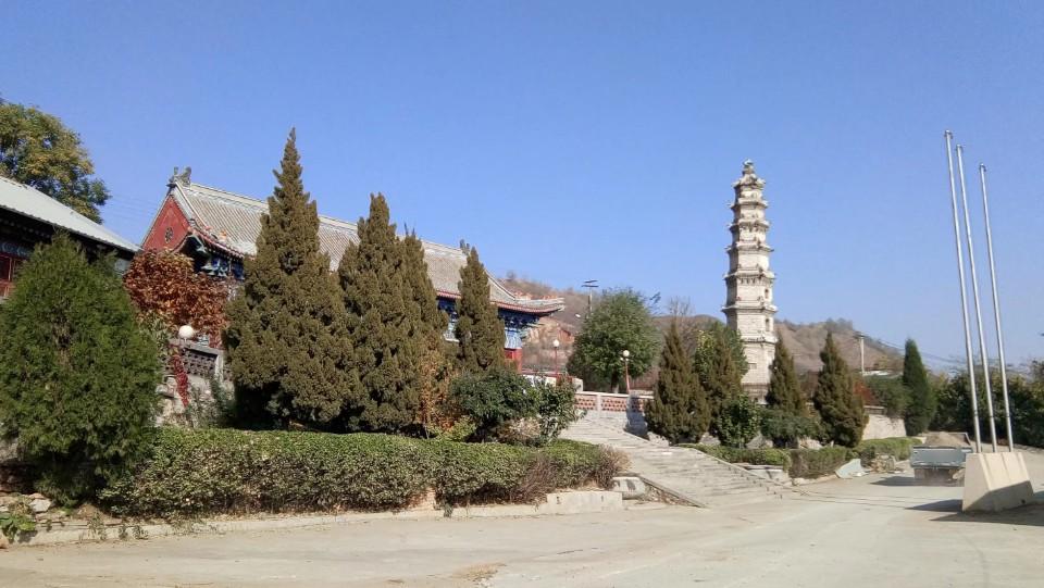 千佛宝塔实景照片