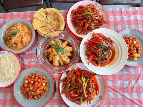 小红帽美食城