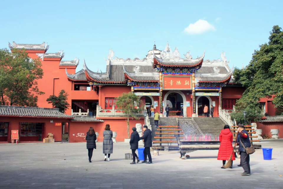 龙爪塔朝阳寺实景照片