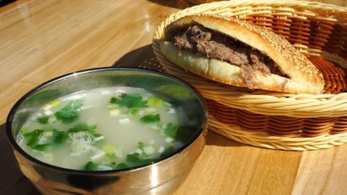 君亦浓烧饼热羊肉(华夏路店)